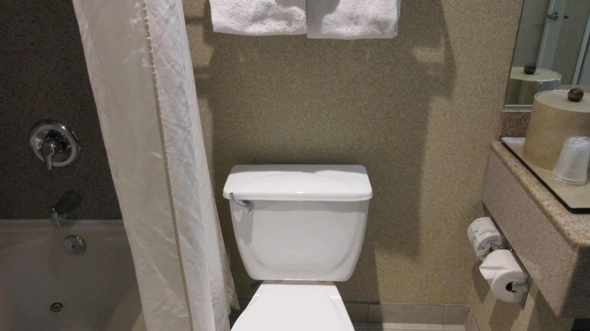 Quality Near China Naval Station Inn 3*