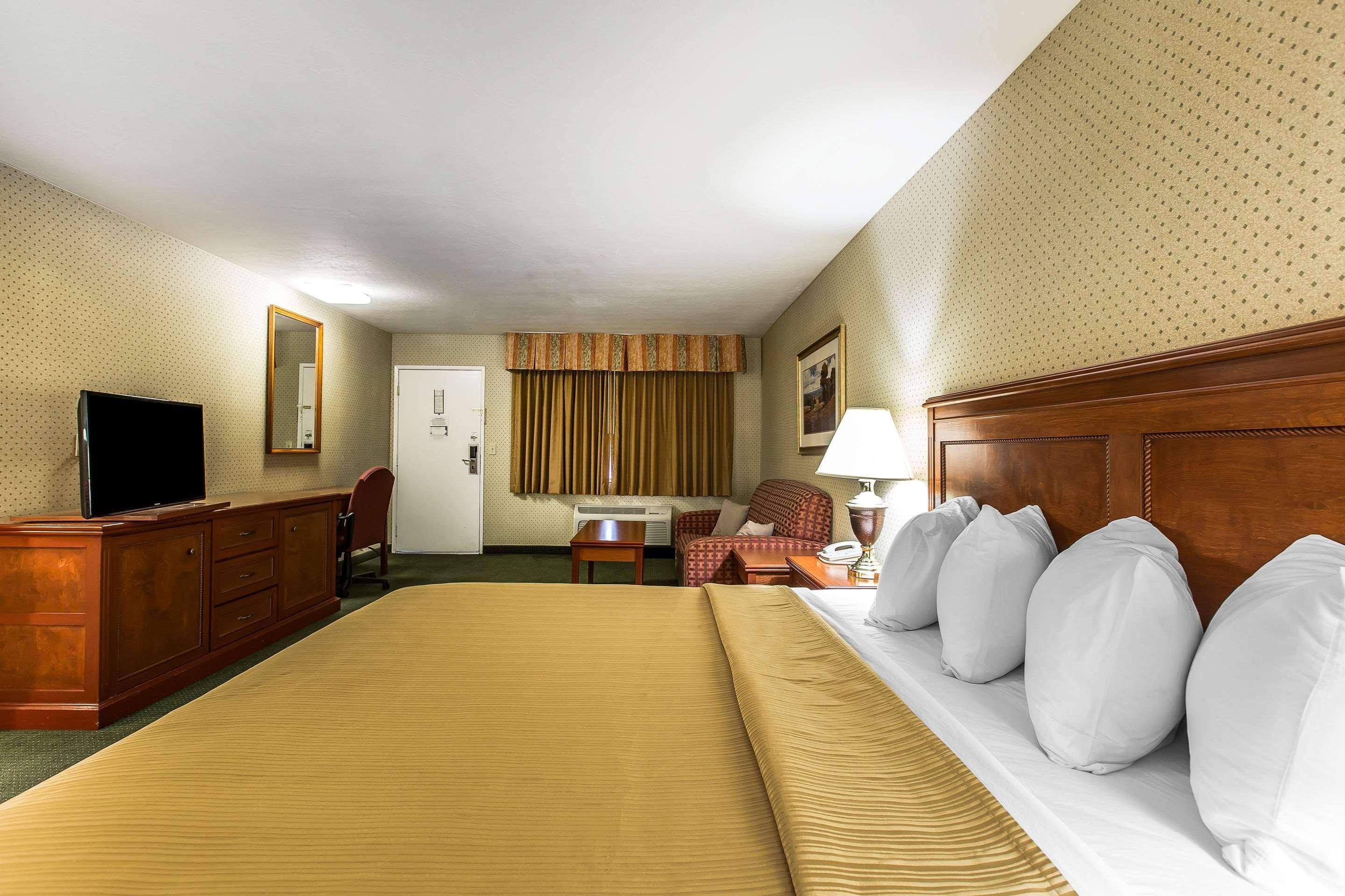 Quality Near China Naval Station Inn Ridgecrest