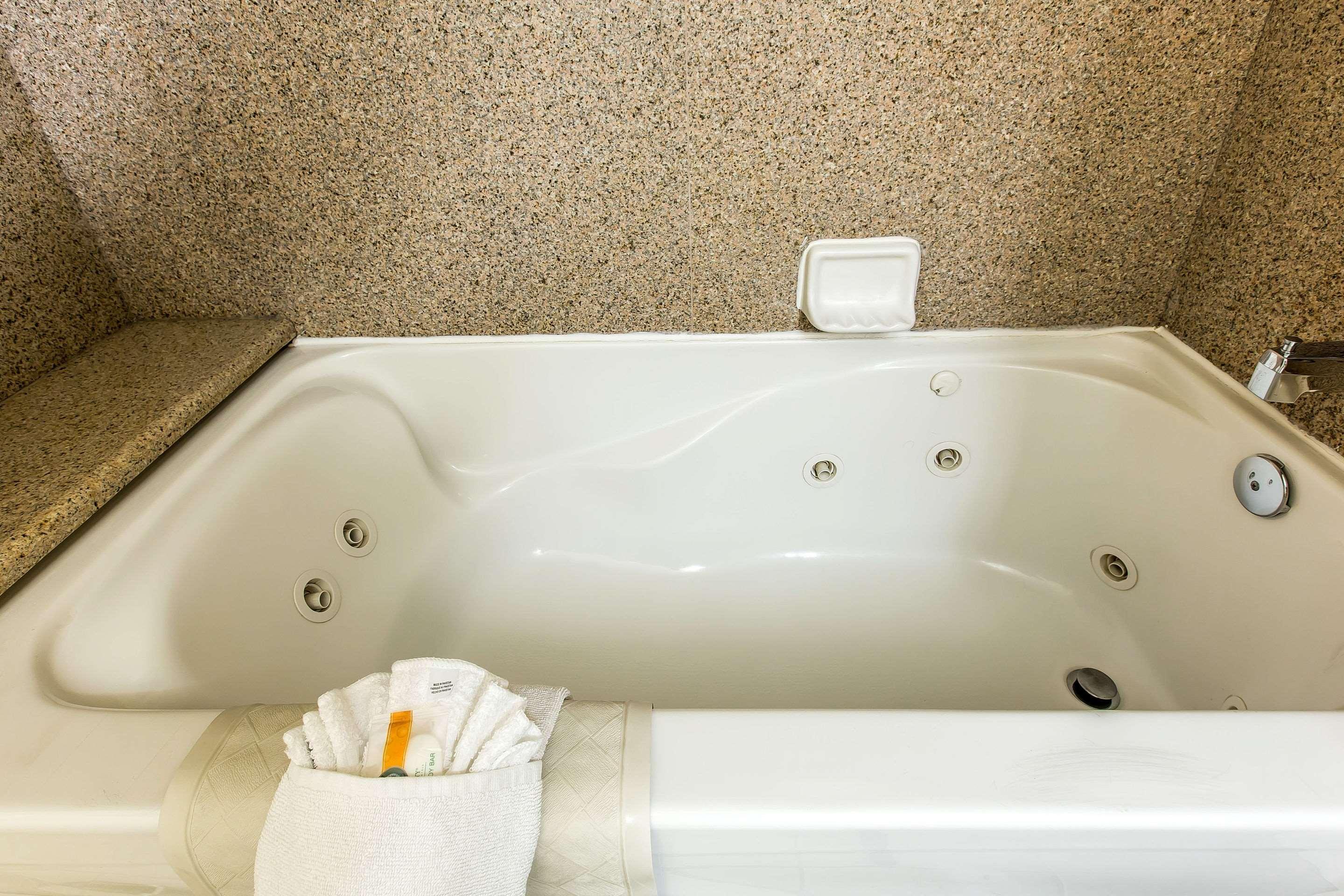 Quality Near China Naval Station Inn