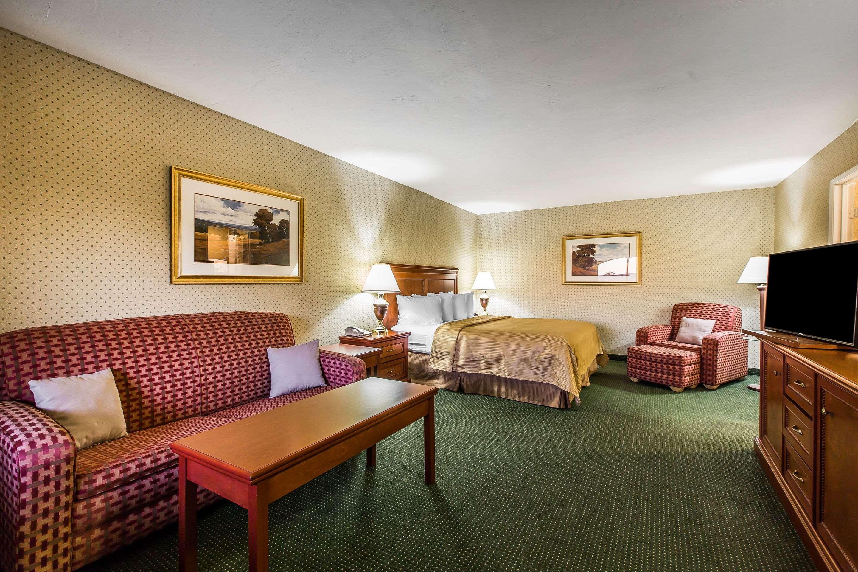 Inn Quality Near China Naval Station Ridgecrest