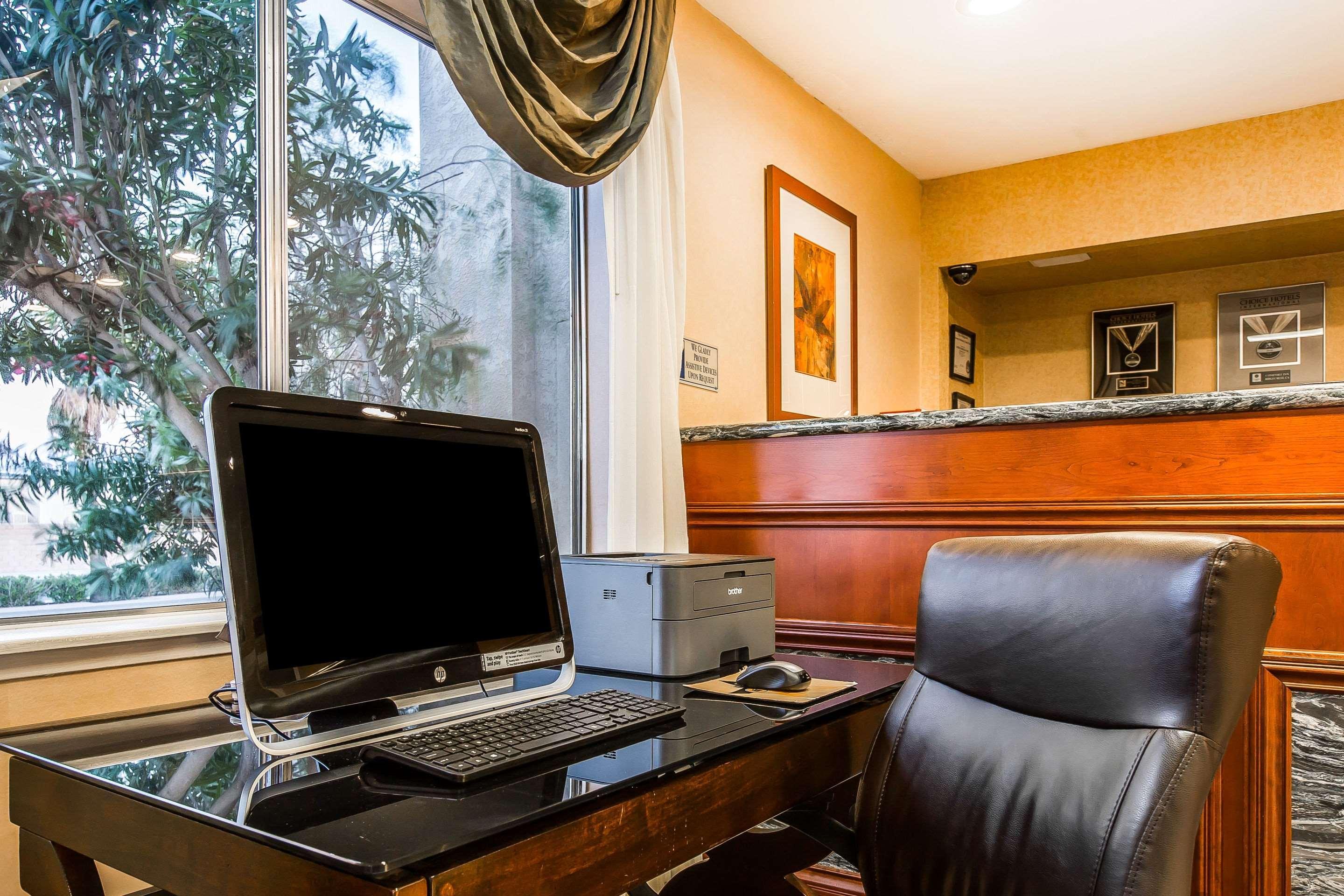 Quality Near China Naval Station Inn 3*