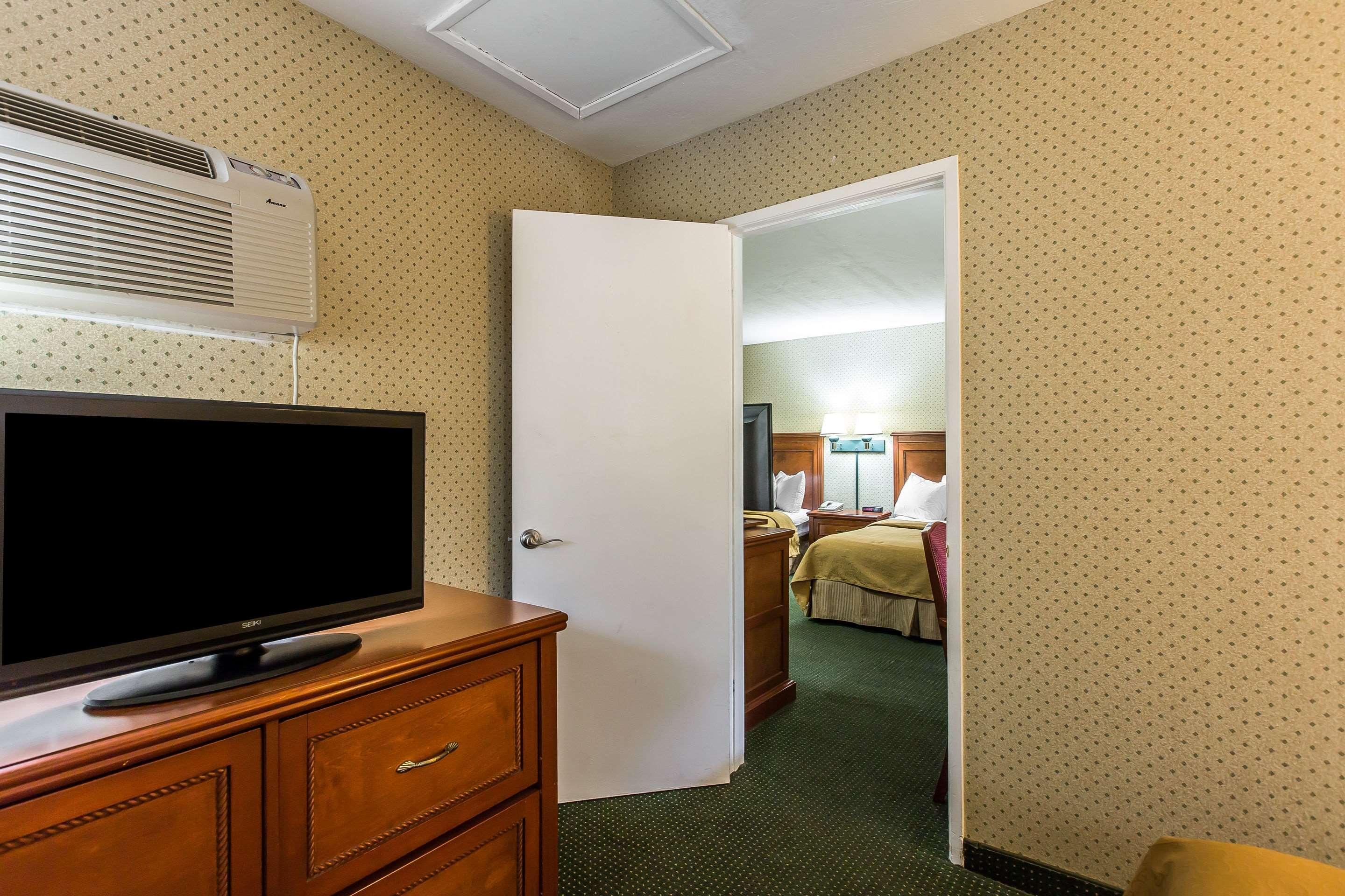 Quality Near China Naval Station Inn